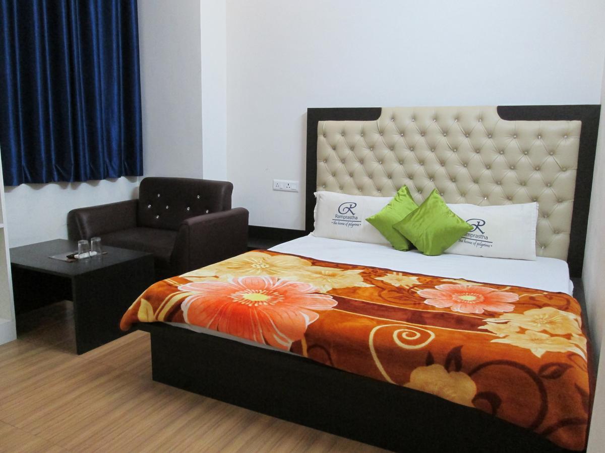 Ramprastha Hotel Ayodhya Eksteriør billede